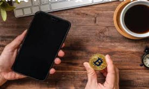   如何解决tpWallet无法转出USDT的问题：实用指南与解决方案 / 

 guanjianci tpWallet, USDT, 转账问题, 数字钱包 /guanjianci 

引言
在数字货币世界里，钱包的使用至关重要，而tpWallet作为众多数字钱包中的一员，因其便捷性和用户友好界面被许多用户所青睐。然而，近期不少用户反映无法顺利转出USDT，这一问题在操作过程中给他们带来了不少困扰。本文将深入探讨可能的原因，并提供详细的解决方案，帮助用户有效解决这一问题。

一、tpWallet基础知识
在解决问题之前，我们需要先了解tpWallet。tpWallet是一个多功能的数字资产钱包，支持多种加密货币的存储和转账，尤其是在USDT（泰达币）等主流稳定币方面。钱包的设计初衷是为用户提供一个安全、便捷的资产管理平台，但有时在转账过程中可能会遇到一些技术问题。

二、无法转出USDT的常见原因
在各种数字钱包使用过程中，无法转出资金的问题并不少见。以下是一些可能的原因：
ul
    listrong余额不足：/strong你可能没有足够的USDT余额，尤其是在需要支付网络手续费的情况下。/li
    listrong网络问题：/strong如果钱包未能连接到网络，转账请求可能会因为无法验证而失败。/li
    listrong验证问题：/strong某些钱包在转账时需要输入验证码或进行身份验证，若未通过该验证，则无法完成操作。/li
    listrong维护状态：/strongtpWallet可能正在进行系统维护，影响了转账功能。/li
/ul

三、检查钱包状态
在尝试解决转账问题前，首先要确保tpWallet的服务状态正常。访问tpWallet的官方网站或官方社交媒体页面，查看是否有关于系统维护或升级的通知。若确实是因为钱包维护，耐心等待恢复即可。

四、确认余额与手续费
在进行任何转账操作之前，请务必确认你的USDT余额。此外，转账通常会产生手续费，这笔费用必须在转账的可用余额之内。如果你的实际可用余额低于转账金额加上手续费，那么转账请求将会被拒绝。

五、网络连接检查
确保你的设备连接正常的网络。无论是通过Wi-Fi还是移动数据，良好的网络连接都是保证转账顺利的基础。如果你使用的是公共网络，可以尝试更换网络环境，例如回到家庭网络或采用个人热点。

六、重新确认转账信息
在发送转账请求之前，再次核对收款地址、转账金额及其他相关信息。输入错误的收款地址可能导致资金损失或转账失败。大家常说：“东京看花，上海看月”，操作细致是最好的风控。

七、使用官方客服与社区支持
如果以上步骤都未能解决问题，强烈建议联系tpWallet的官方客服。他们会提供最专业、最及时的帮助。此外，不妨加入tpWallet的用户社区，如微信群或论坛，向其他用户寻求经验和建议。

八、常见问题FAQ
集结用户常见的疑问与官方解答，提供一个的知识库，有助于用户更加高效地解决问题。

总结
在数字货币不断发展的今天，理解你的数字钱包及其操作尤为重要。通过本文的介绍，希望能帮助到遇到tpWallet无法转出USDT问题的用户，恢复他们的资产自由。记住，“一日之计在于晨”，及时检查和维护你的钱包，将会帮你及早预防潜在问题。

附录：更多资源与链接
提供相关的链上区块浏览器、tpWallet的官方教程、社区论坛链接，让用户获取更多信息和学习资源。

希望以上内容能够助你解决问题，让数字资产的管理更加顺畅。无论在任何时候，了解和专注于资产安全，才是成功的关键。